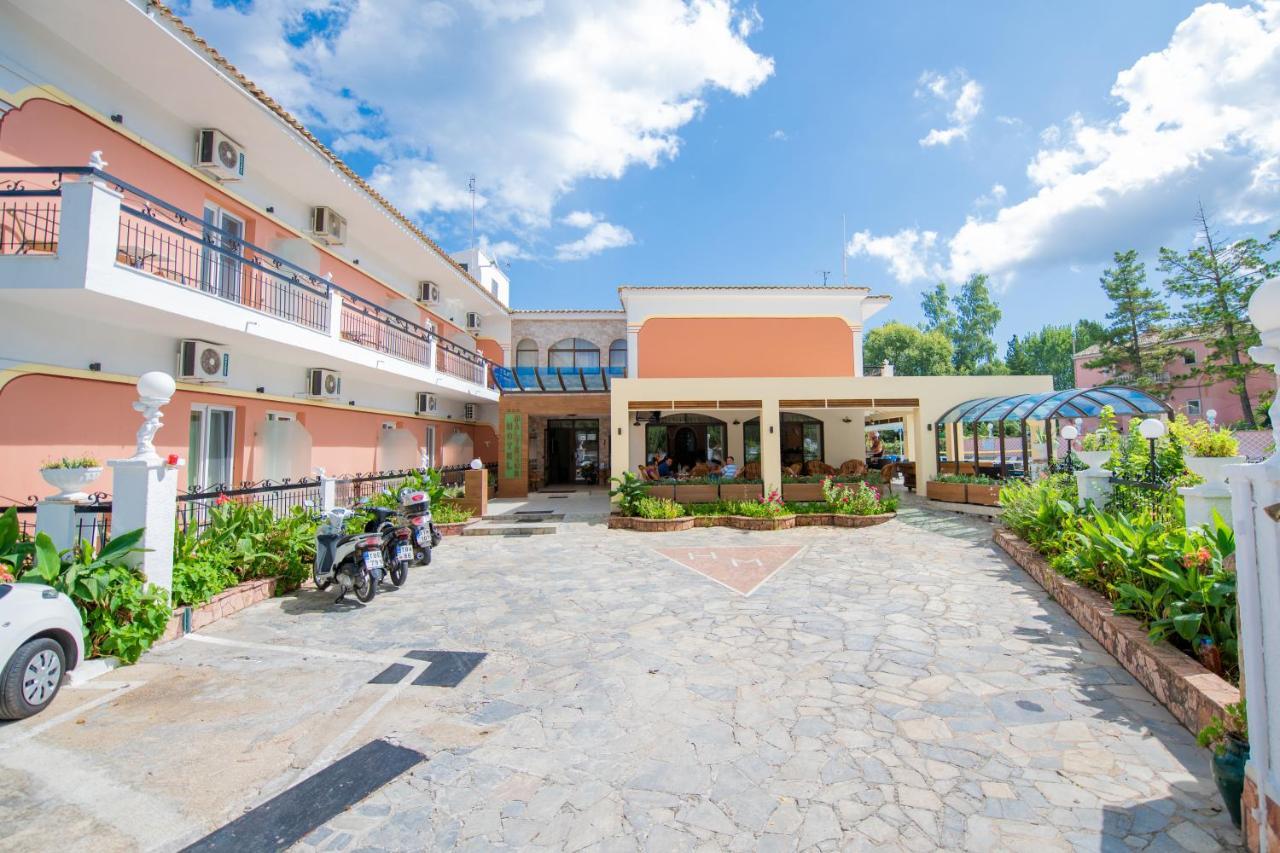 Maltezos Hotel Gouvia Bagian luar foto