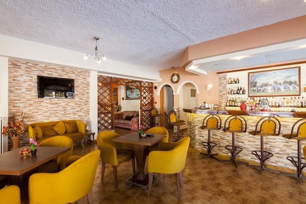 Maltezos Hotel Gouvia Bagian luar foto