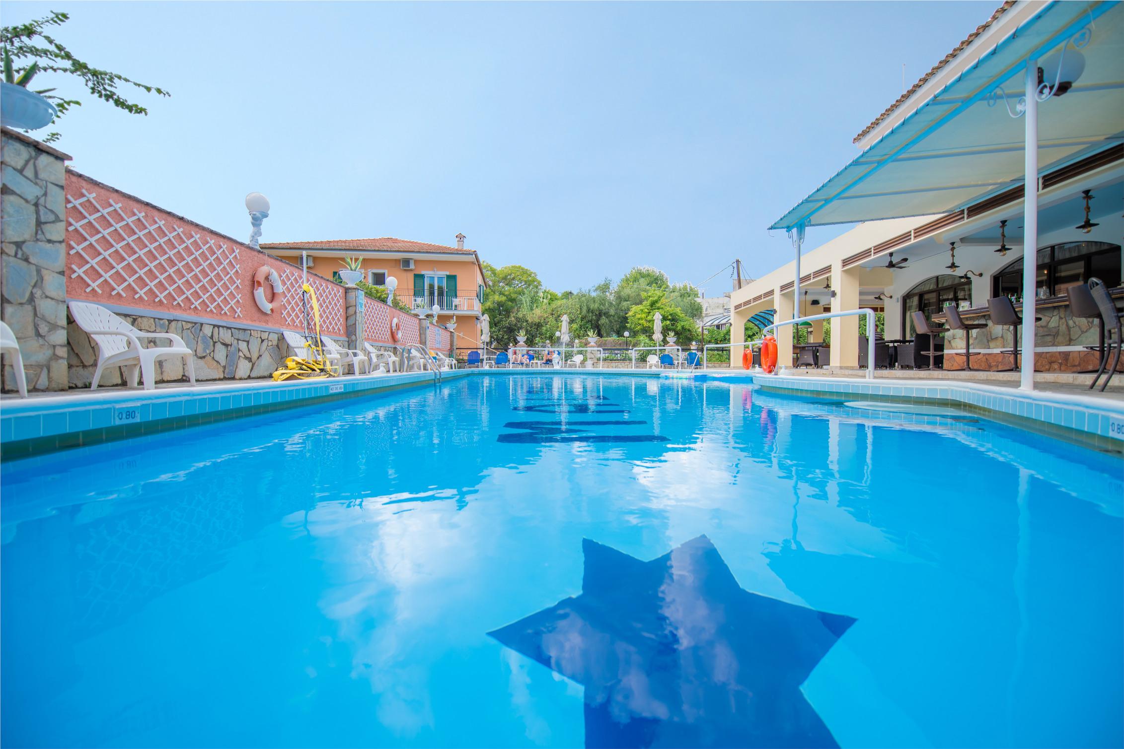 Maltezos Hotel Gouvia Bagian luar foto