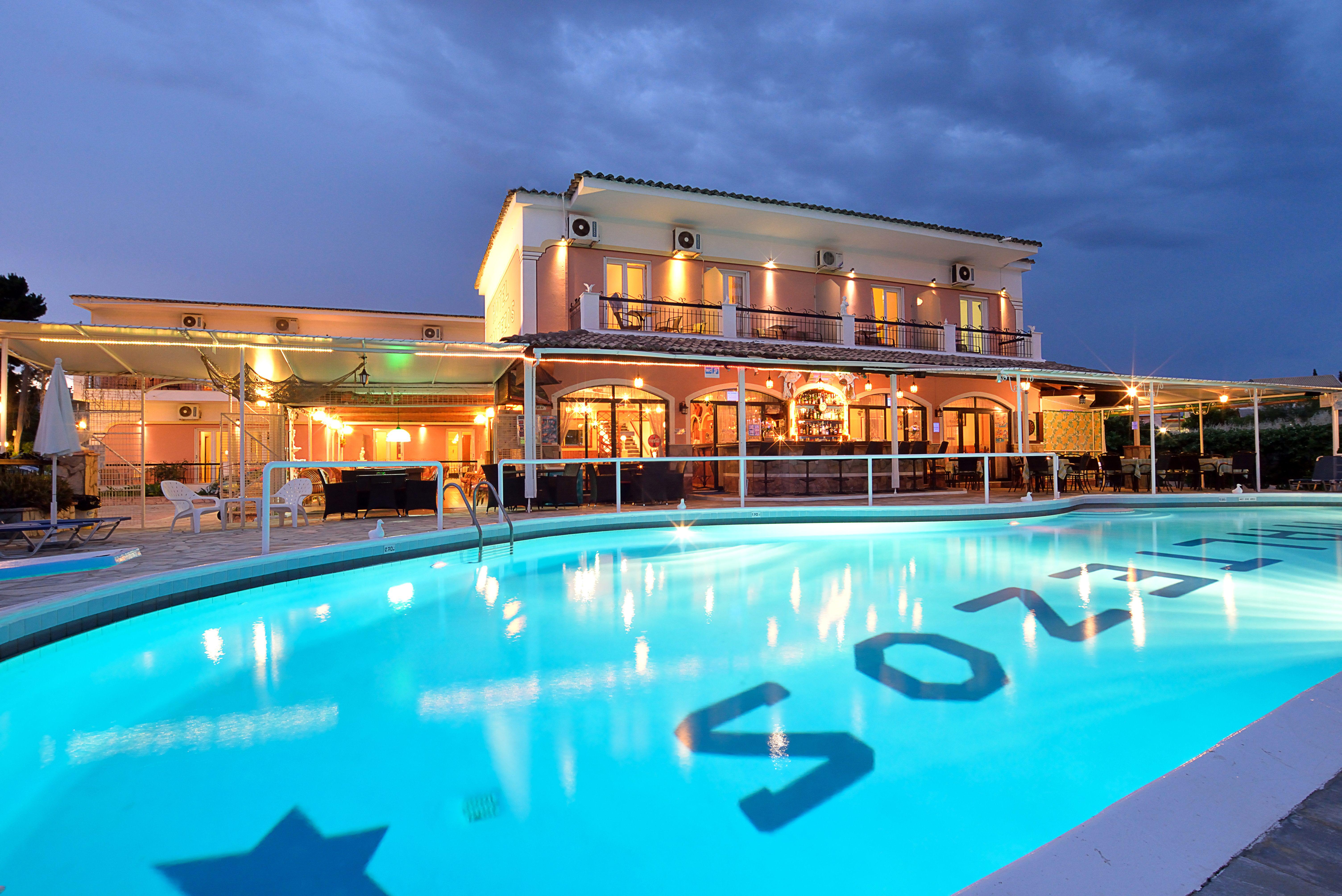 Maltezos Hotel Gouvia Bagian luar foto