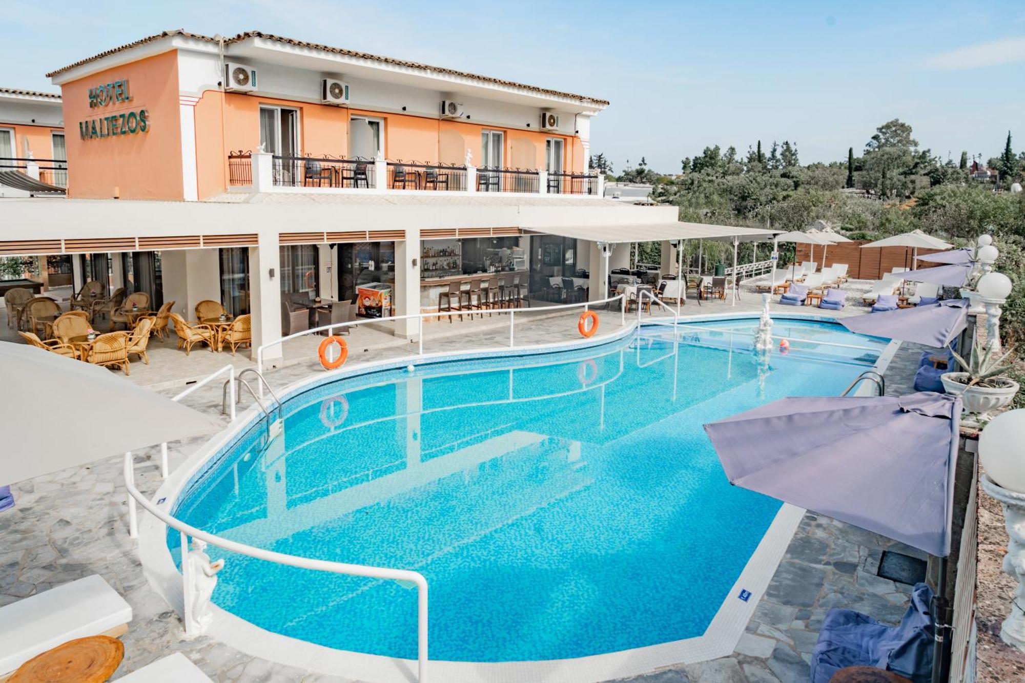 Maltezos Hotel Gouvia Bagian luar foto