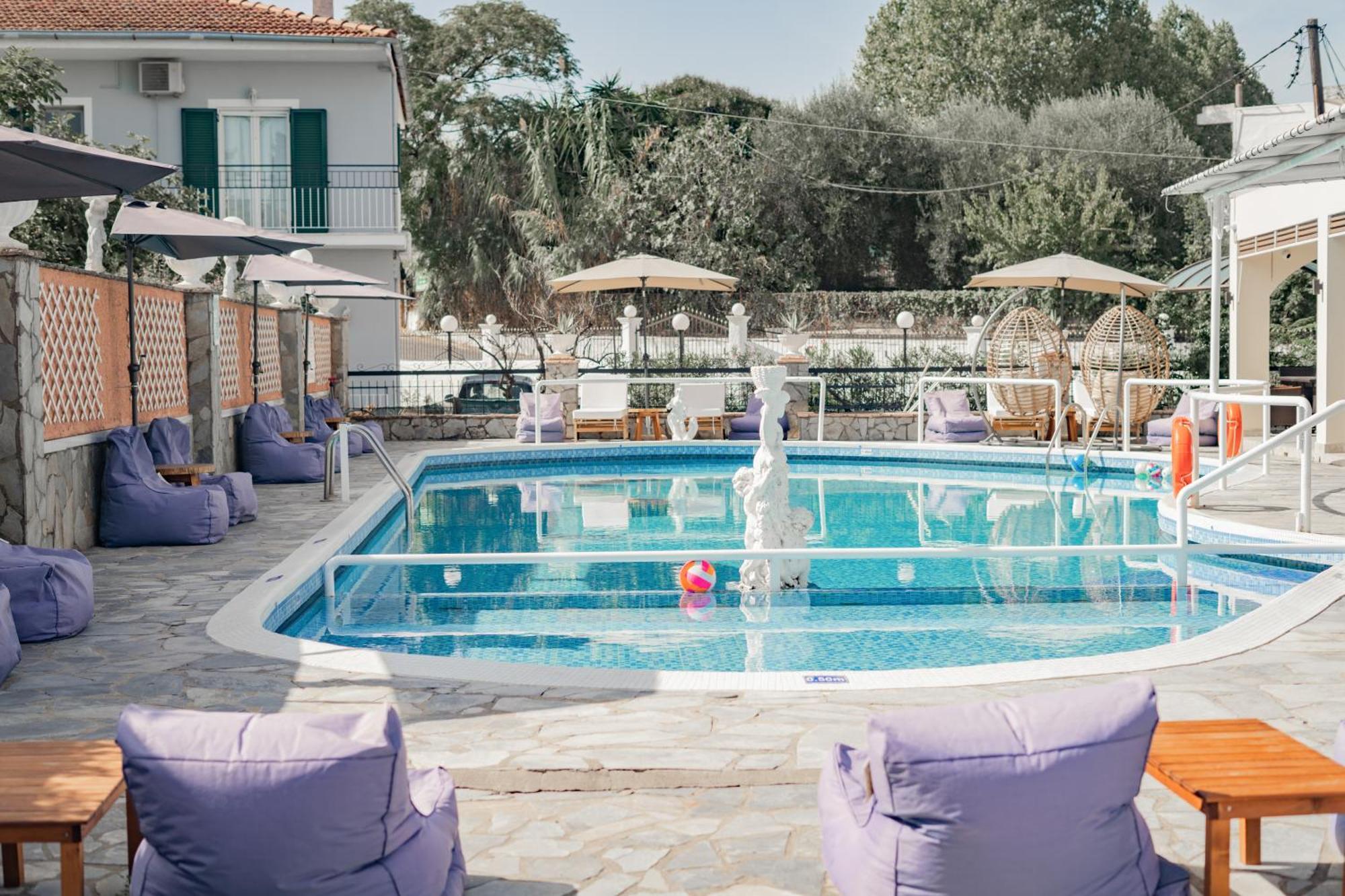 Maltezos Hotel Gouvia Bagian luar foto