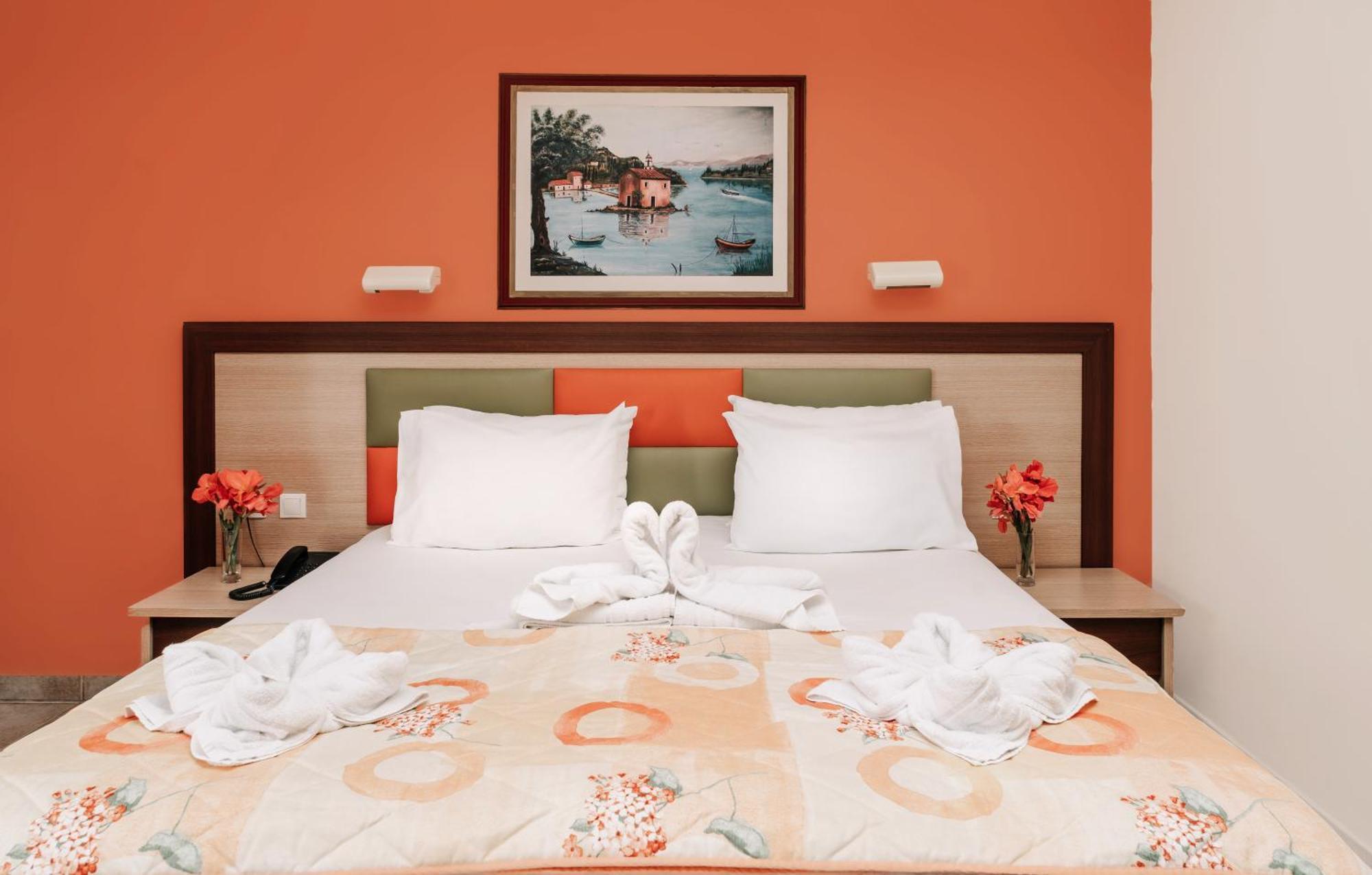Maltezos Hotel Gouvia Bagian luar foto